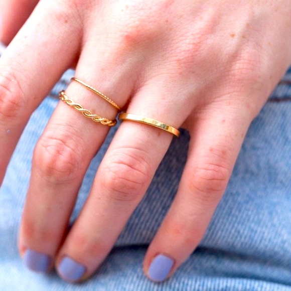 Brandy Melville GOLD Set of three unique Ring bands - Picture 4 of 5